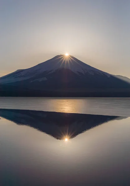 Fuji Diamond Och Sjön Yamanakako Vintersäsongen — Stockfoto