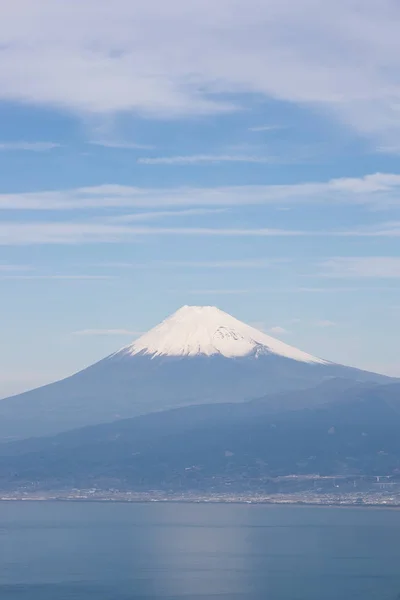 静冈县冬季山富士和骏河湾湾 从伊豆市 Daruyama — 图库照片