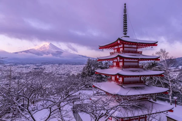 Chureito Pagoda ve Mt.Fuji kar kış Kawaguchiko