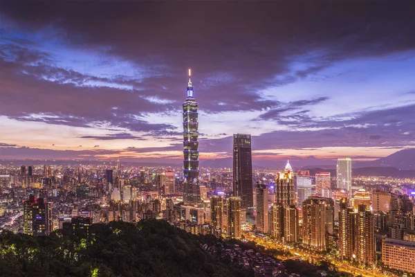 Taipei Şehir Manzarası Gece — Stok fotoğraf