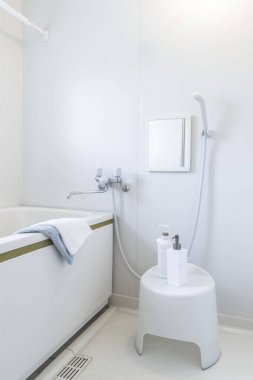 Temiz beyaz banyo iç