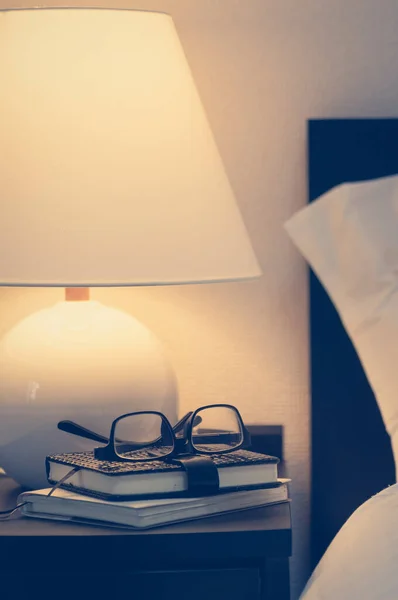 Bed Headboard Lamps Books Glasses — Stock Photo, Image