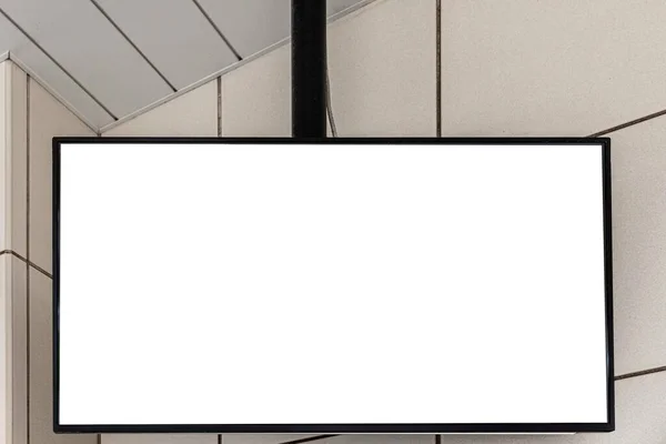 駅に設置されている空白の広告看板 — ストック写真