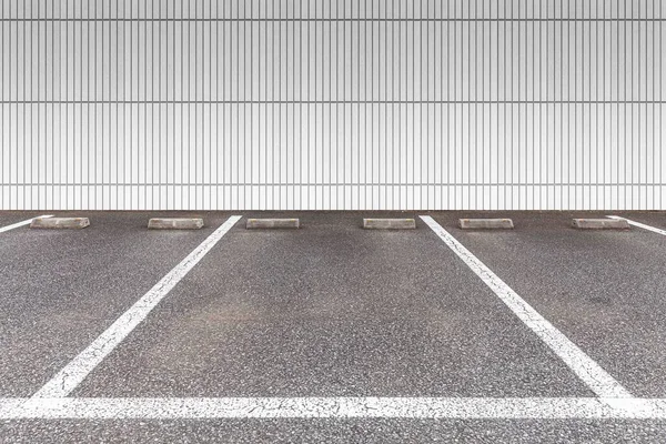 Парковка Автомобилей Стоянка Легковых Автомобилей Белой Отметкой Парковка Открытом Воздухе — стоковое фото