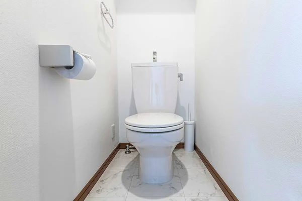 Modern Automatic Toilet Small Toilet Wooden House — Stock Photo, Image