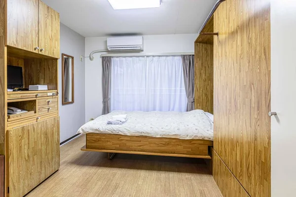 Односпальная Кровать Старом Стиле Маленькая Спальня Квартире — стоковое фото
