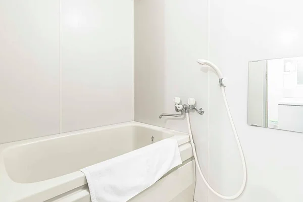 Piccola Vasca Doccia Nel Bagno Dell Hotel — Foto Stock