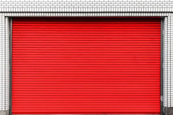 Portas Vermelhas Automáticas Obturador Rolo Assoalho Térreo Casa — Fotografia de Stock