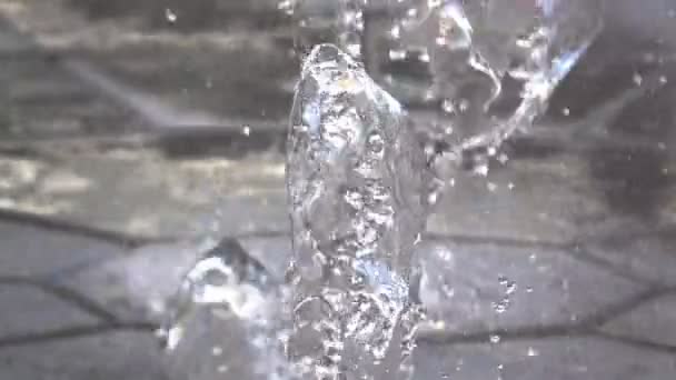 Head Fountain Water Slow Close Slow Motion — Stock Video