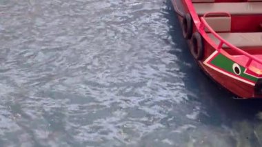 Marina Bay Sands Singapur'da Çin ahşap tekne