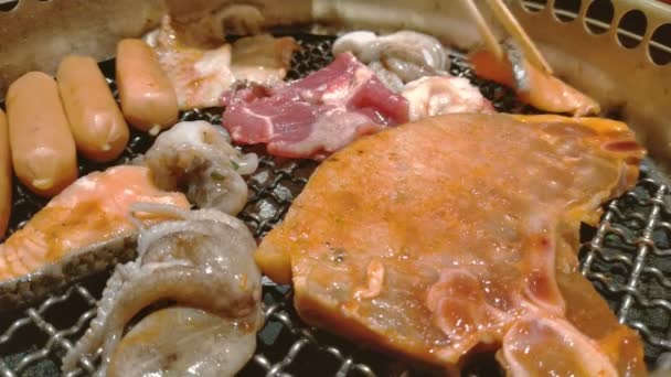 Grill Grill Koreanischer Japanischer Art Yakiniku Nahaufnahme — Stockvideo