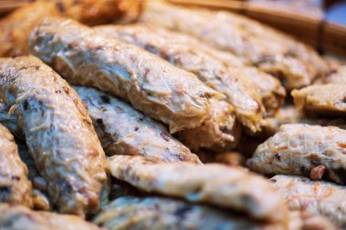 Daikon guangjian, kızarmış Daikon dürümleri, Tayland sokak yemekleri.