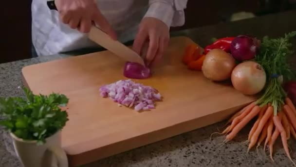 Video Man Chopping Carrots — Stock Video