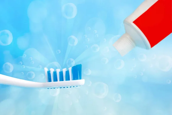 Zahngesundheit Zahnbürste Und Zahnpasta Auf Blauem Hintergrund Design Gesundheitswesen Gesundheitshygiene — Stockfoto