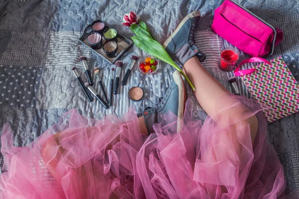 Mañana Primavera Verano Fin Semana Cuando Lee Libro Beber Caliente — Foto de Stock