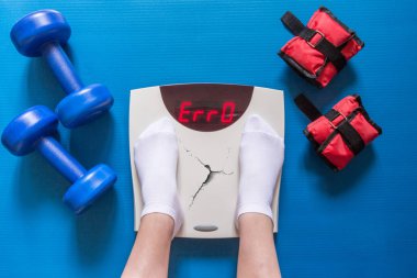 Ölçekler bir çatlak ve yazıt hata halter spor halı, bir miting, 1 Nisan aptal gün kahkaha bir şaka ile