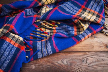  ahşap arka plan üzerinde örgü kumaş 