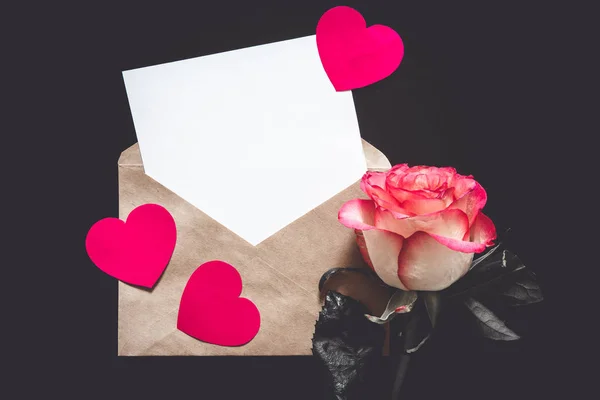 Valentine Day Rose Hearts Envelope — Stock Photo, Image