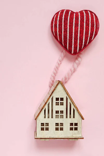 Flat Lay Top View Wooden House Heart Flying Balloon Shape — Stock Photo, Image