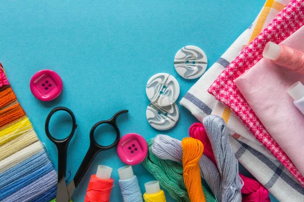 Accesorios Costura Sobre Fondo Azul — Foto de Stock