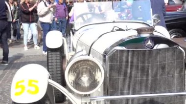 Mille miglia - bin mil 2018 - Brescia İtalya olabilir.