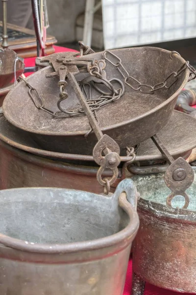 Old Copper Pot Garage Sale — Stock Photo, Image