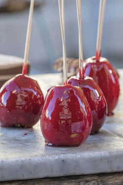 tatil için kırmızı pralin