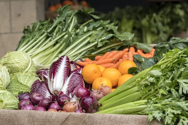 Meyve ve sebze sepeti