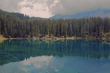 manzara mavi göl dağ