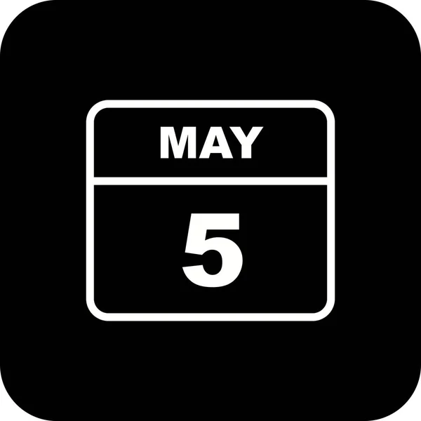 5 Μαΐου ημερομηνία σε ένα ημερολόγιο μίας ημέρας — Φωτογραφία Αρχείου