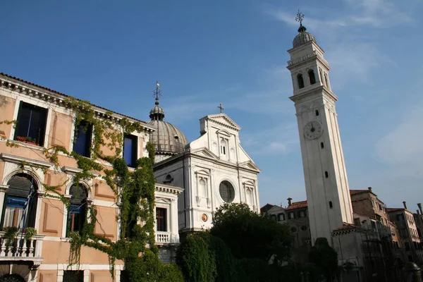 Una Iglesia Torre Iglesia Venecia — Foto de Stock