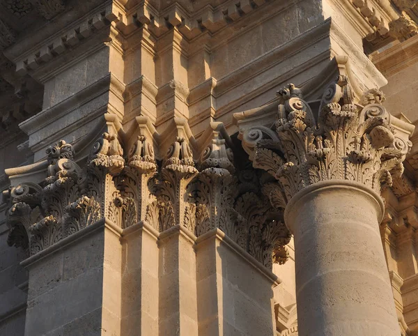 Especialmente Columnata Ornamentos Del Principal Centro Histórico Iglesia Ortigia — Foto de Stock