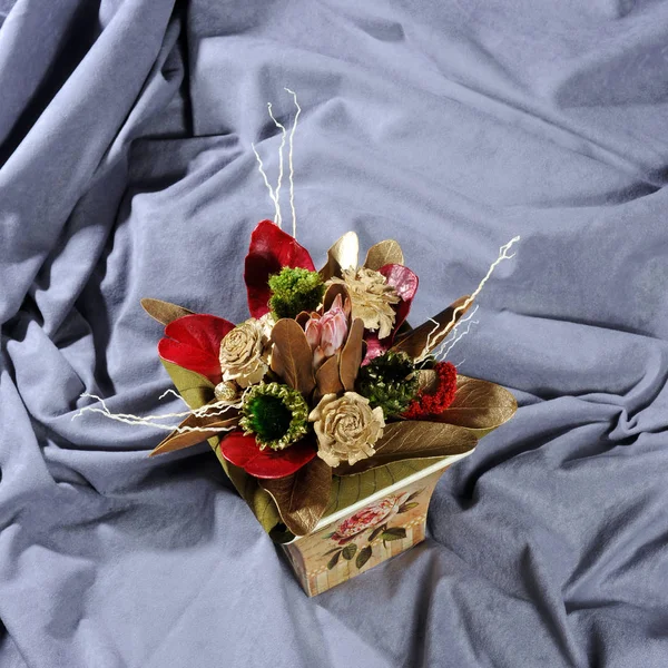 Studioaufnahme Von Blumenarrangements — Stockfoto
