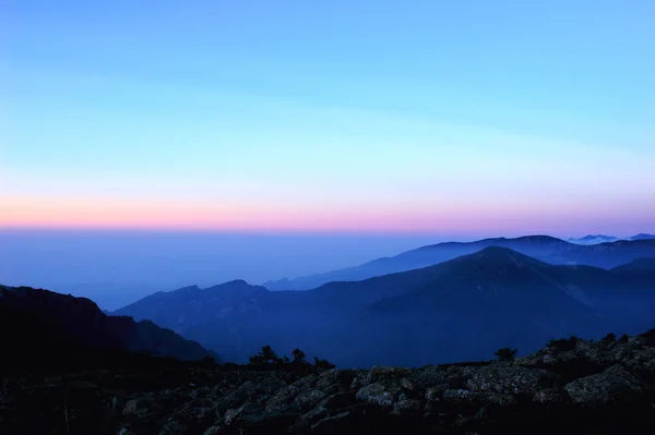 Пейзаж Вершине Гор Восходе Солнца — стоковое фото