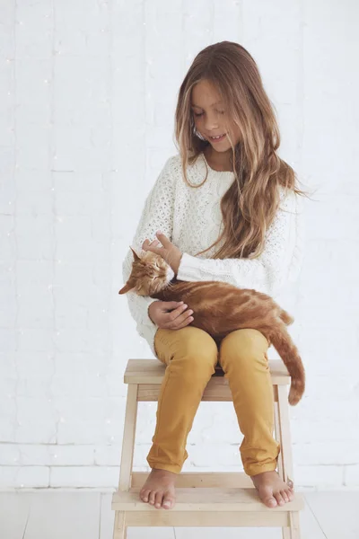 Menina Adolescente Bonito Anos Idade Vestindo Roupas Inverno Malha Moda — Fotografia de Stock