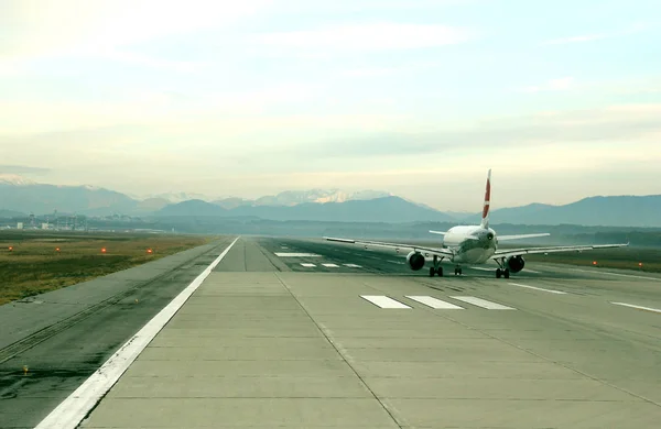 Avion Dans Aéroport — Photo