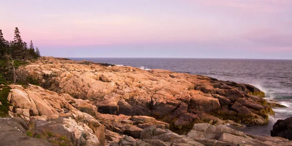 Coucher Soleil Rose Sur Rivage Rocheux Accidenté Parc National Arcadia — Photo