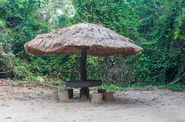 Gazebo Multitud Paja Hierba Para Sentarse Relajarse — Foto de Stock