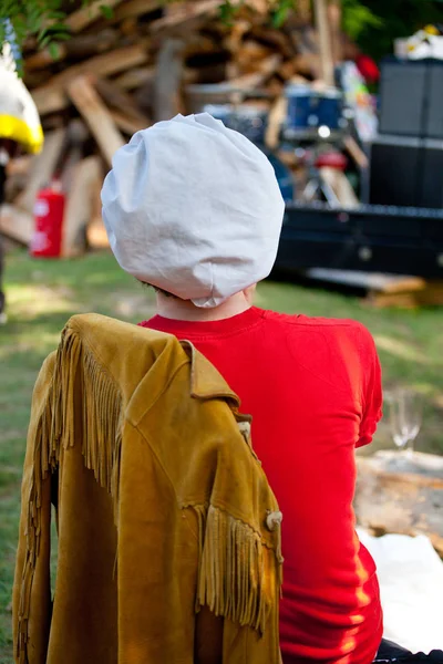 Mujer Sentada Una Silla Para Palear — Foto de Stock