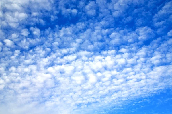 Блакитному Небі Білі Які Хмари Абстрактний Фон — стокове фото