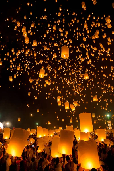 Létající Lucerna Nebe Yeepeng Festivalu Thajské Lanna Tradice Náboženství Thajsku — Stock fotografie