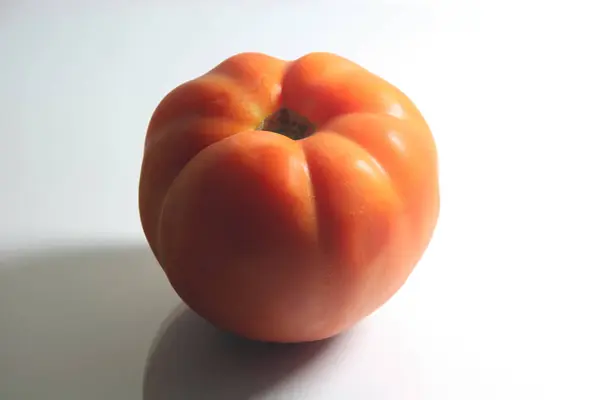 Tomatoe Closeup Hard Shadows — Stock Photo, Image