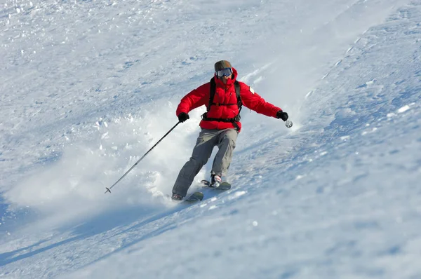 Hombre Haciendo Esquí Extremo — Foto de Stock