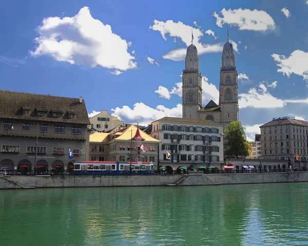 Zurique Suíço Vista Cidade Velha Lugar Histórico Cidade Dos Banqueiros — Fotografia de Stock