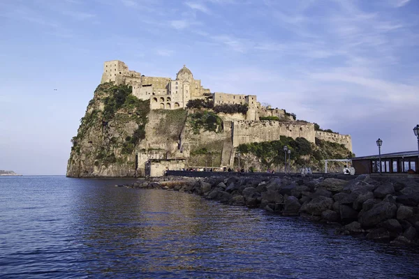 Itália Campania Ilha Ischia Ischia Ponte Castel Angelo Fortaleza Aragão — Fotografia de Stock