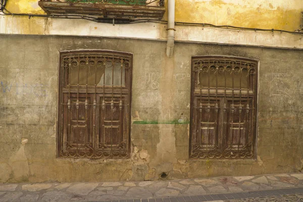 Vecchia Strada Con Muri Arrugginiti Brihuega Spagna — Foto Stock