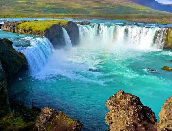 Fiume Blu Ampio Con Cascata Nel Paesaggio Iceland — Foto Stock