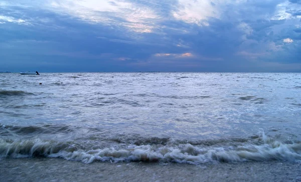 Vista Sobre Mar Las Nubes Antes Tormenta Crepúsculo — Foto de Stock