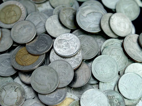 ヒープ内のお金のコイン クローズアップ — ストック写真