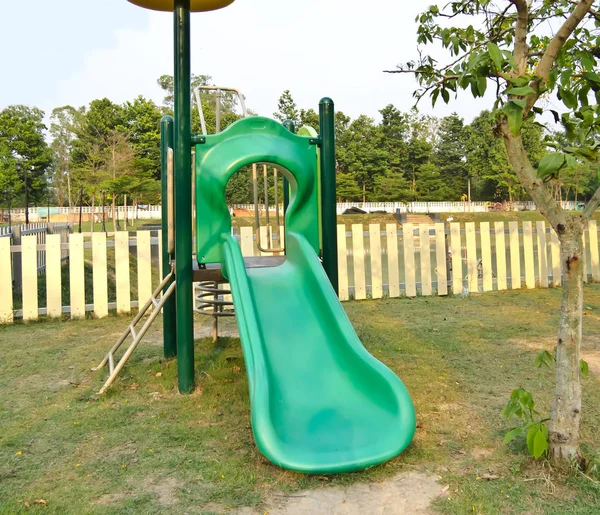 Crianças Equipamentos Playground Colorido Parque — Fotografia de Stock